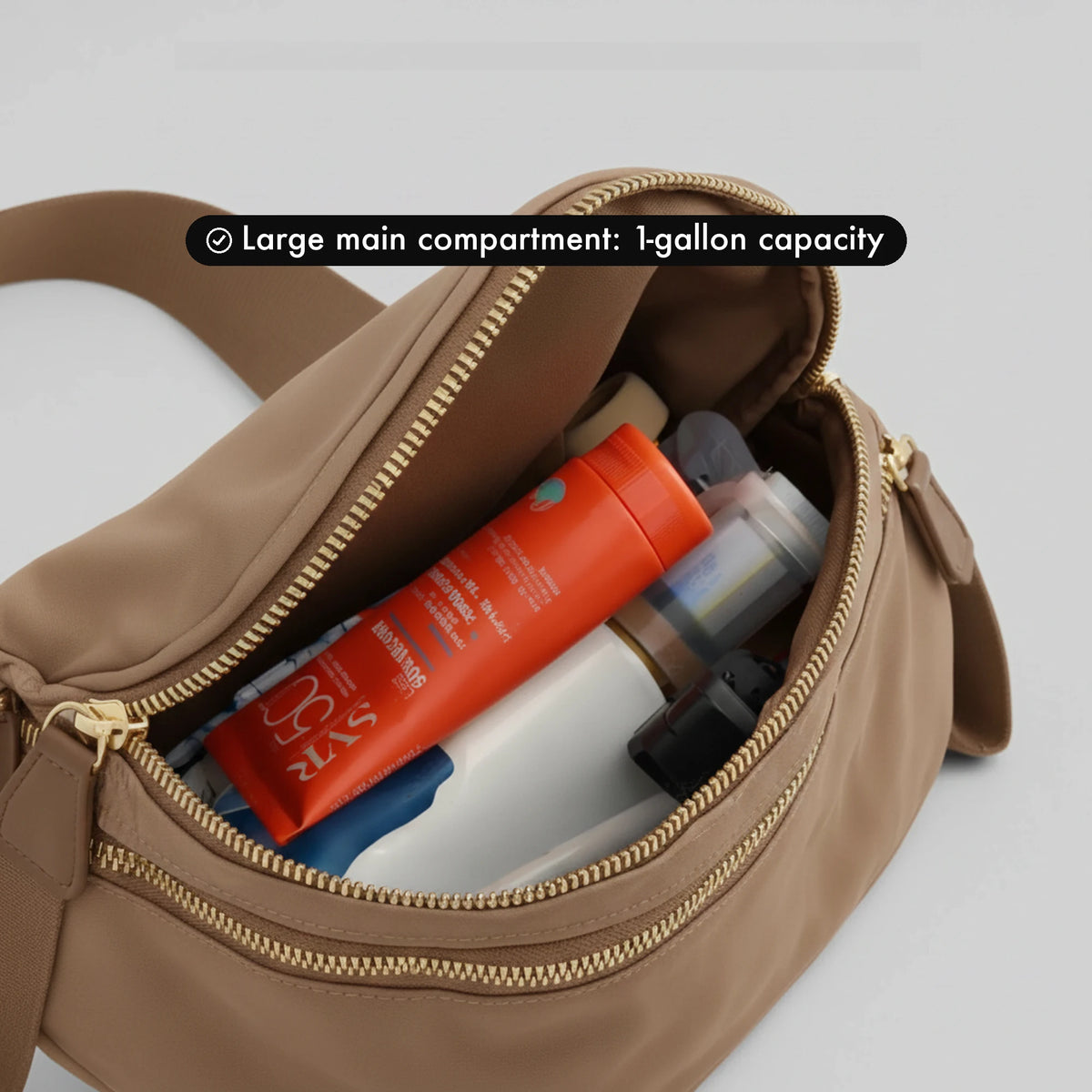 Large main compartment: 1-gallon capacity - Brown interior